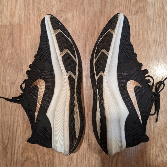 Nike downshifter running shoes, size 5.5 - Picture 5 of 5